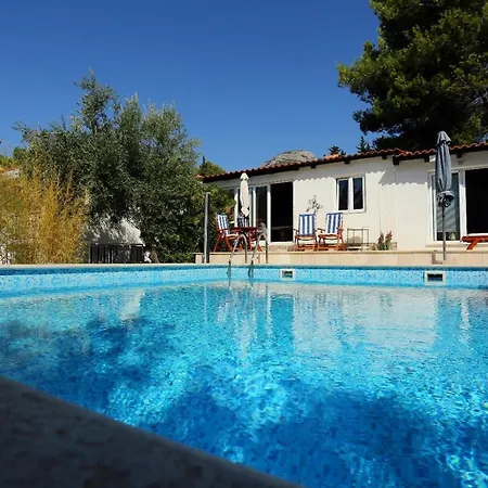 Apartman Family Friendly With A Swimming Pool Bol, Brac - 14379
